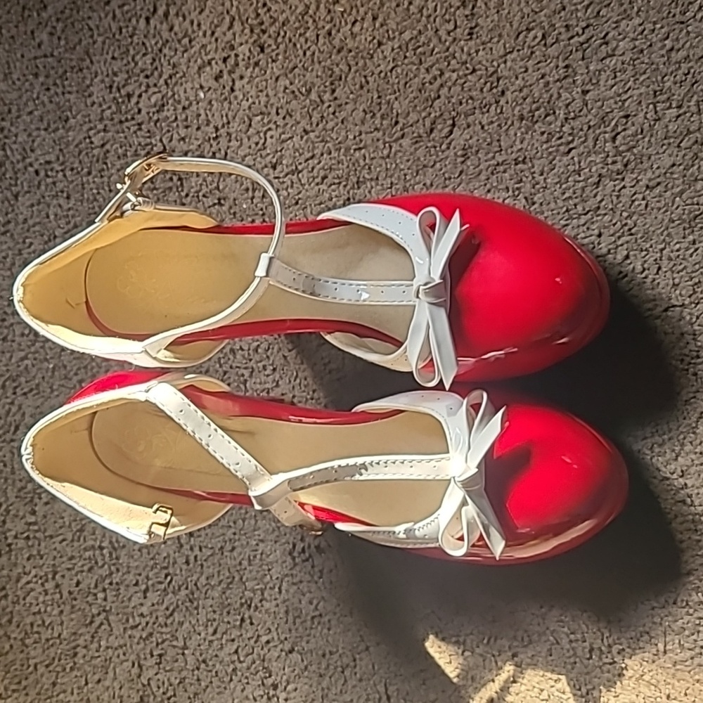 Cute!! Mary Jane heels. 9